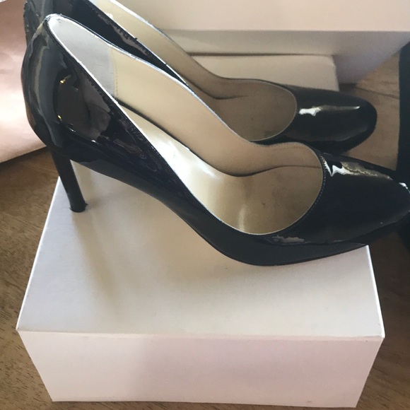 Butter Patent Navy Shoes - Picture 2 of 7